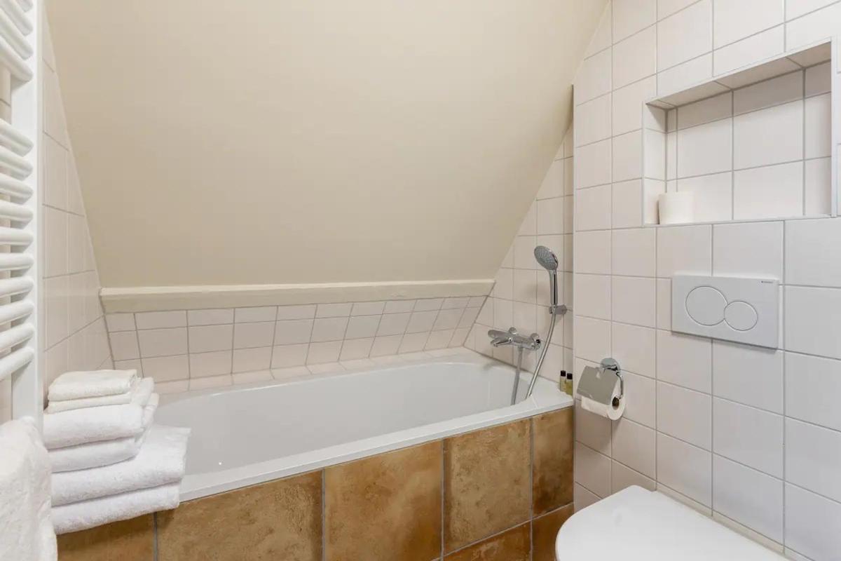 Boutique Hotel Jongwijs Westzaan Екстериор снимка