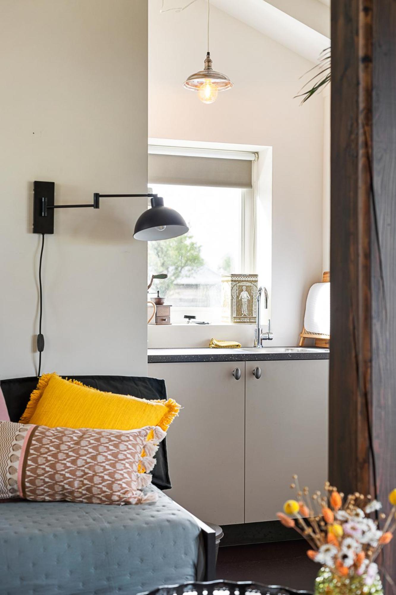 Boutique Hotel Jongwijs Westzaan Екстериор снимка